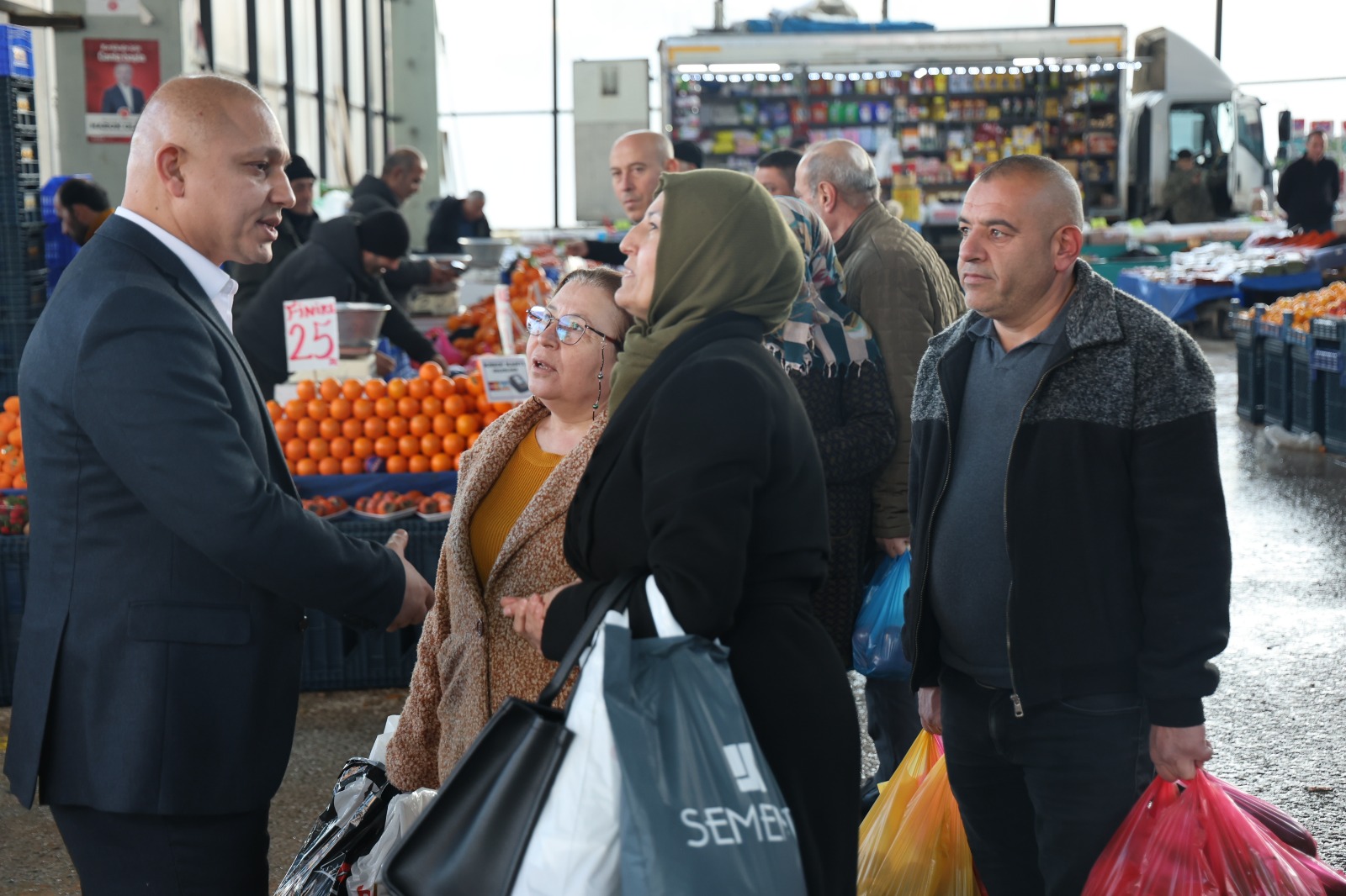 KIRIKKALE BELEDİYESİ’NDEN EMEKLİ VE ENGELLİLERE PAZAR DESTEĞİ