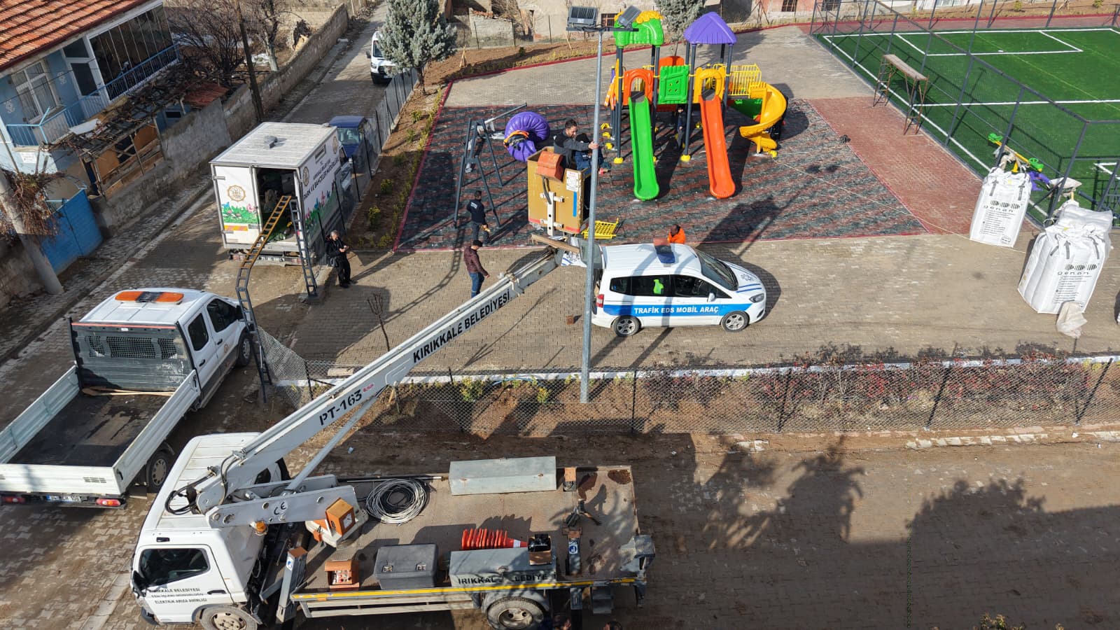 KIRIKKALE’DE ÇOCUK PARKLARINA GÜVENLİK KAMERASI UYGULAMASI