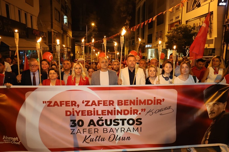 BAŞKANIMIZ AHMET ÖNAL: “CUMHURİYET ŞEHRİ KIRIKKALE OLDUĞU SÜRECE CUMHURİYET EMİN ELLERDE”
