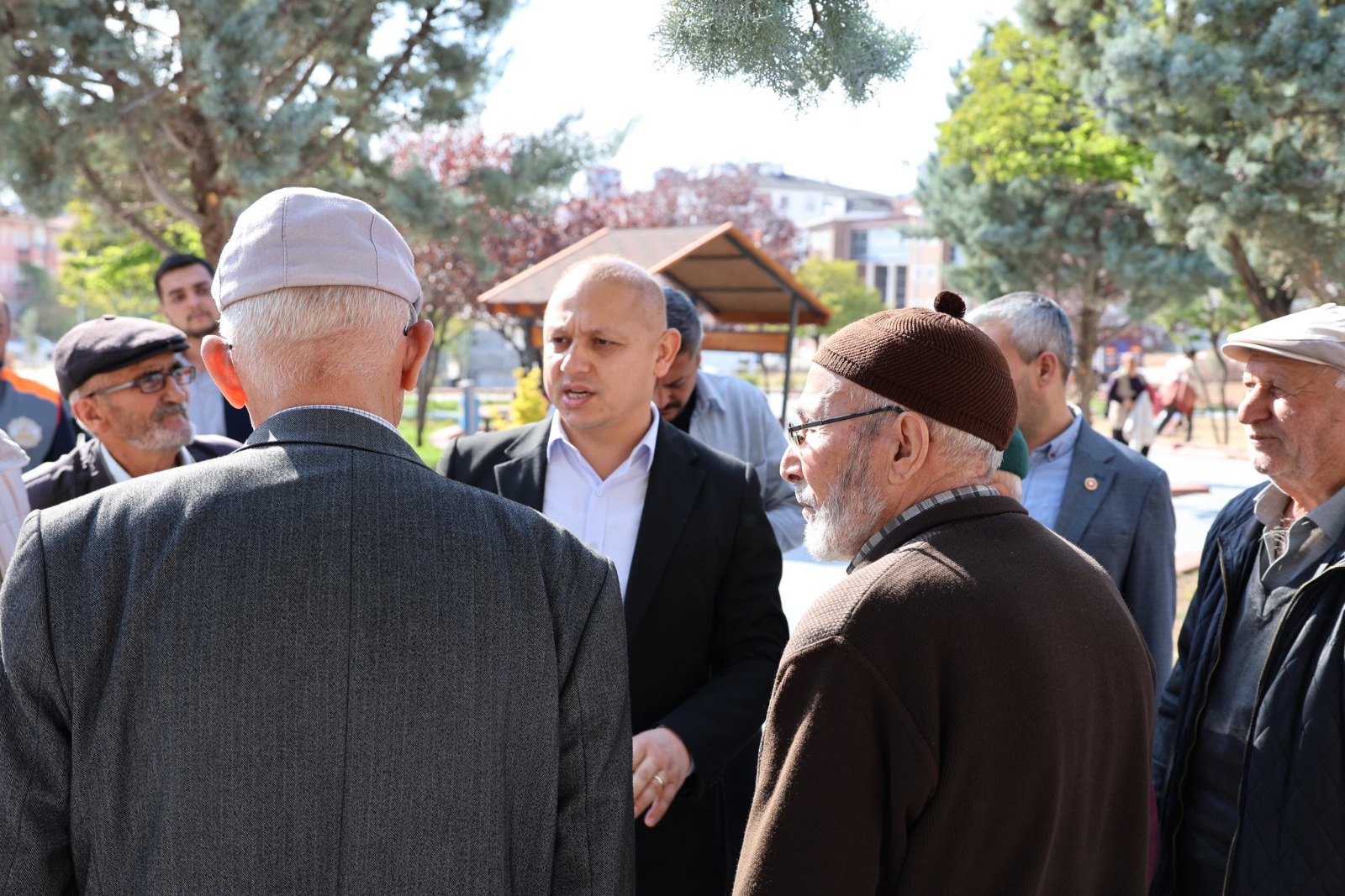 KIRIKKALE BELEDİYESİ TARAFINDAN 689 EMEKLİYE PAZAR DESTEĞİ SAĞLANDI