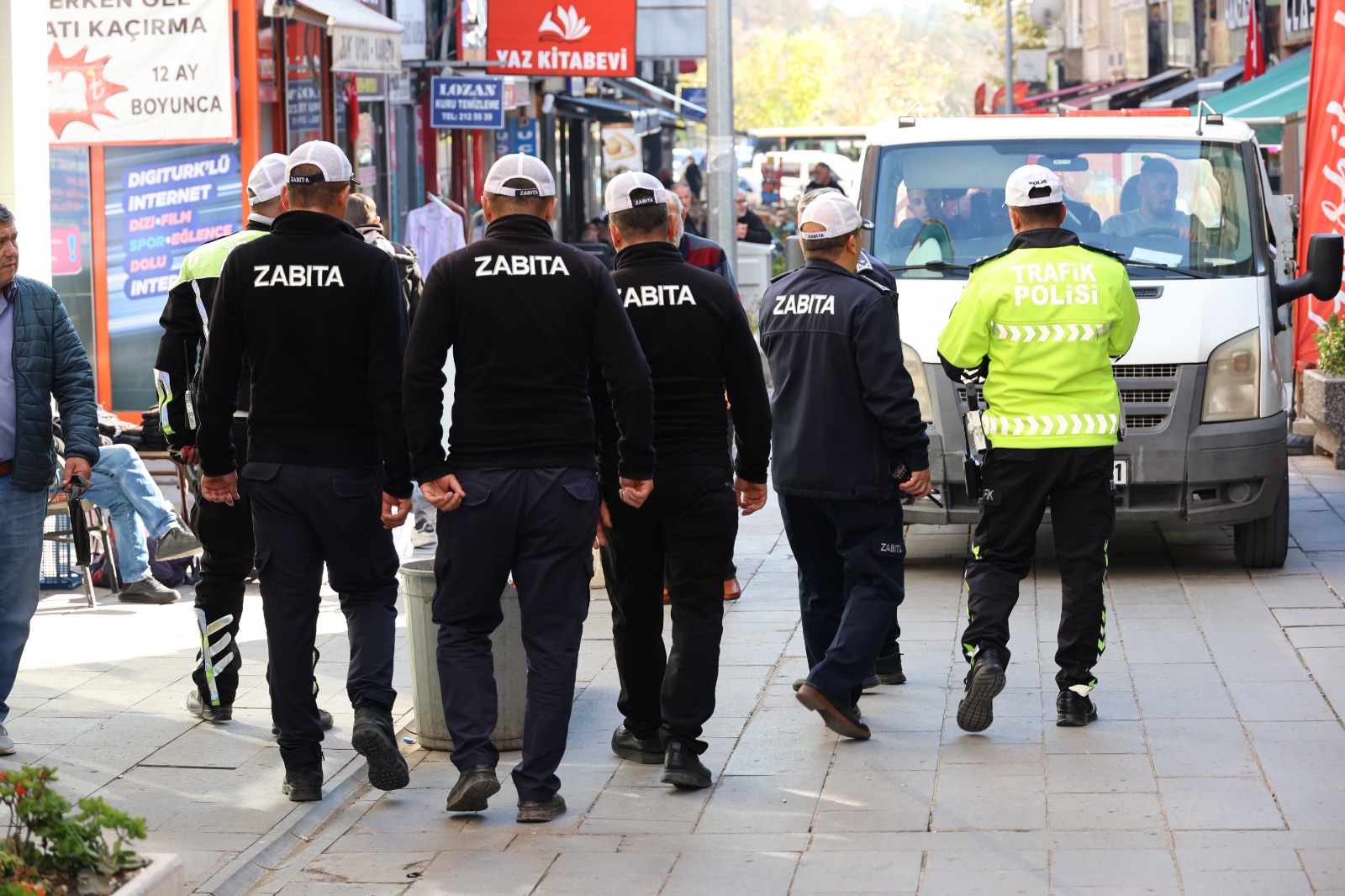 KIRIKKALE’DE KALDIRIM VE YOL İŞGALİNE POLİS VE ZABITADAN CEZA