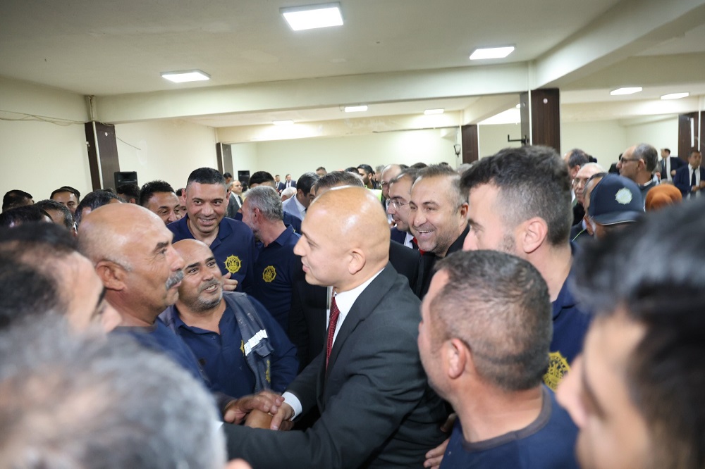 BAŞKANIMIZ MESAİ ARKADAŞLARIMIZ İLE BAYRAMLAŞTI