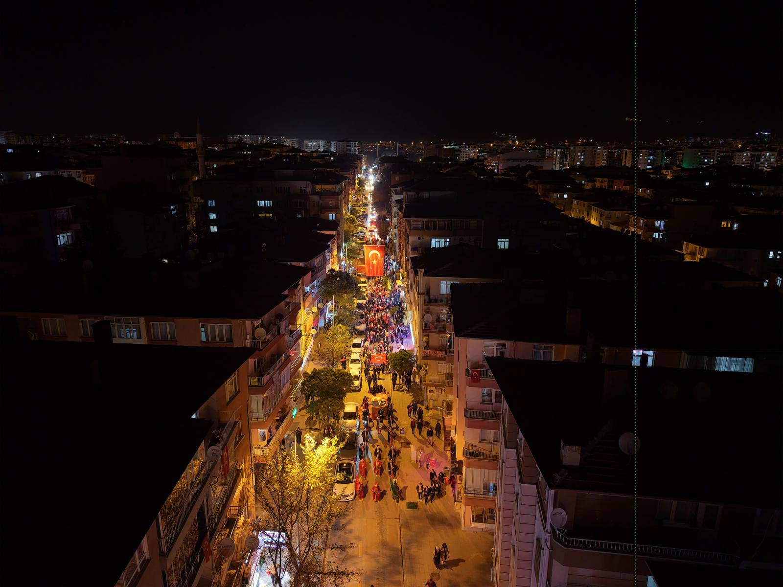 KIRIKKALE, CUMHURİYET BAYRAMI’NDA FENER ALAYI İLE AYDINLANDI